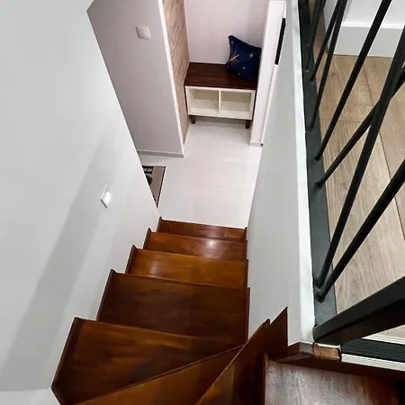 Carina Duplex Apartment- Near Nyugati Metro Line 3 Apartment Budapest