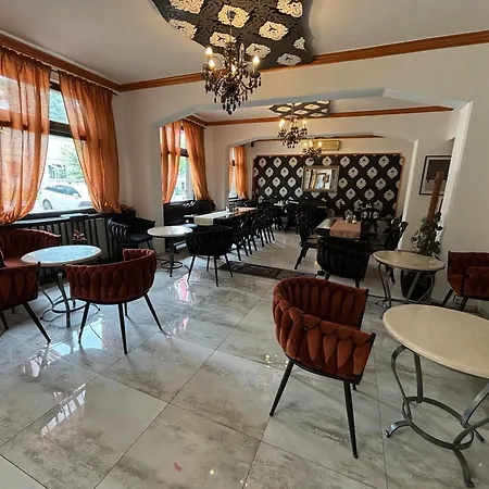 Gloria City Center Hotel