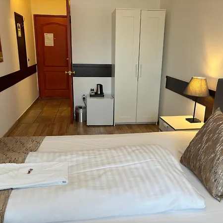Gloria City Center Hotel Budapeste