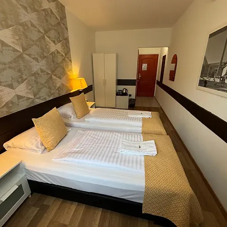 Gloria City Center 3* Budapeste