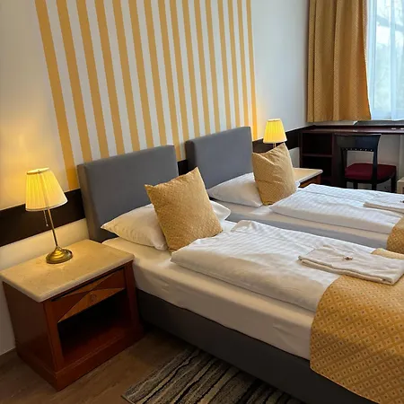 Gloria City Center Hotel Budapeste