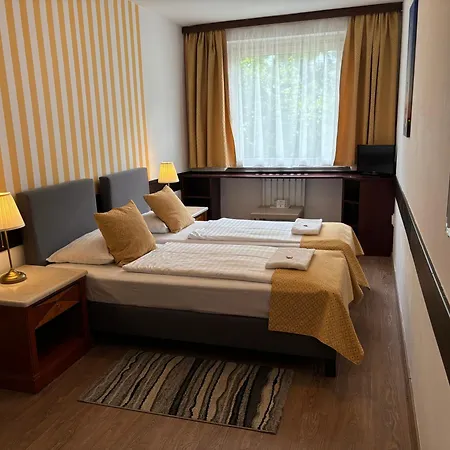 Gloria City Center Hotel