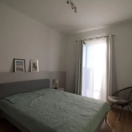 Buda Bay Apartment *