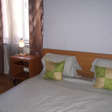 T & E Apartment