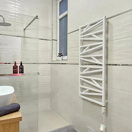 Apartment Cozy&comfy Drum 3 Bedrooms And Ac Budapest
