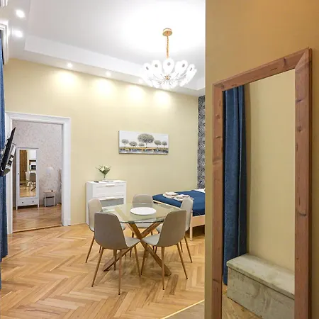 Apartment 43 Budapest