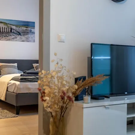 Cleopatra Apartment