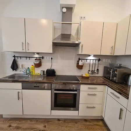 Calgary-2 Apartment