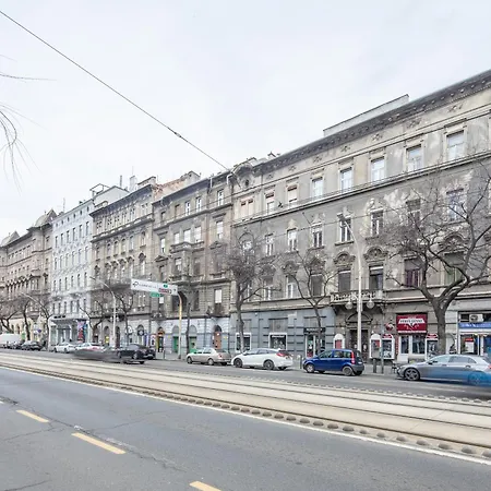 Apartment Cityscape Budget Joseph Budapest