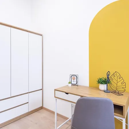 Apartment Cityscape Budget Joseph Budapest