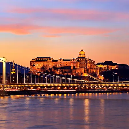 Kempinski Corvinus Hotell 5*