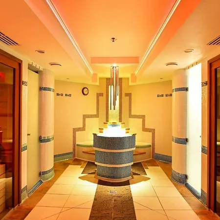 Kempinski Corvinus 5*