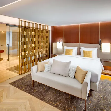 Kempinski Corvinus 5*