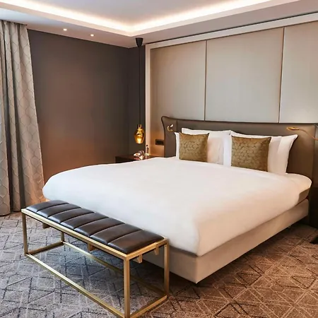 Kempinski Corvinus Hotell