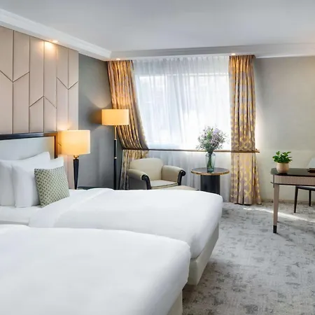 Kempinski Corvinus Hotell