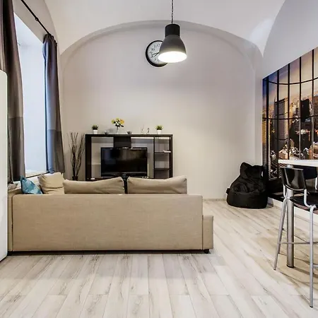 Apartment Bank Street Loft In Pest Center *