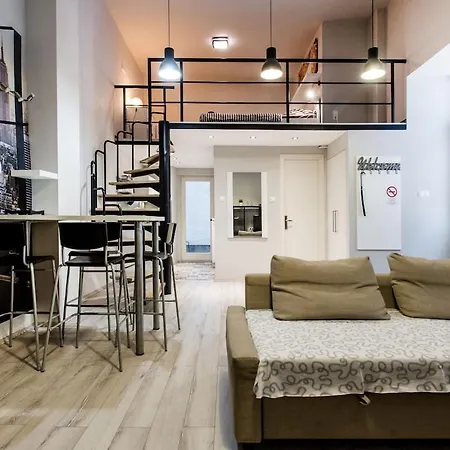 Bank Street Loft In Pest Center *