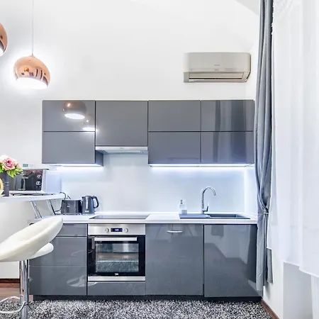 Opera Apartment
