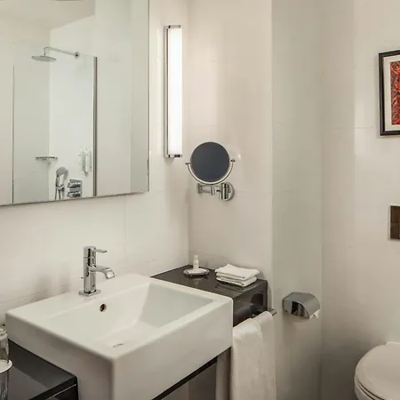 Courtyard By Marriott Center Hotell Budapest