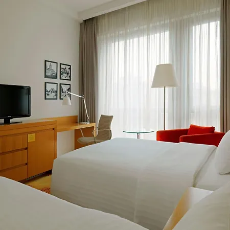 Hotell Courtyard By Marriott Center