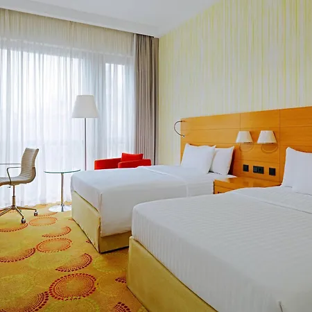 Courtyard By Marriott City Center