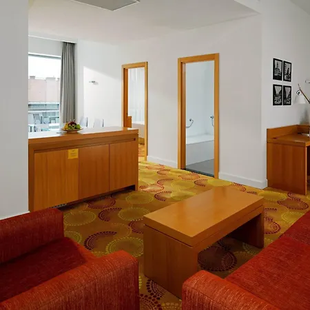 Hotell Courtyard By Marriott Center 4*