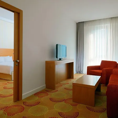 Courtyard By Marriott Center 4*