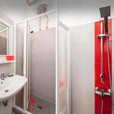 Little Whistle In The Heart Of Jewish District With Ac Apartment