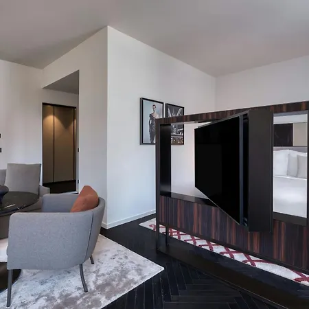 Dorothea Hotel, Budapest, Autograph Collection