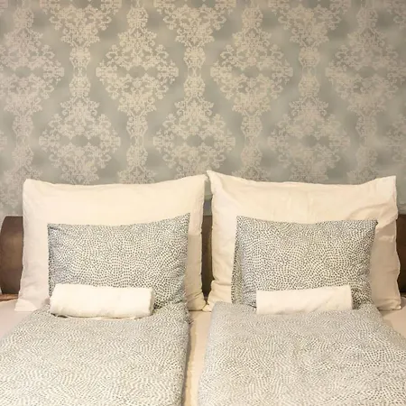 Deluxe Center W' 5 Bedrooms * Budapest