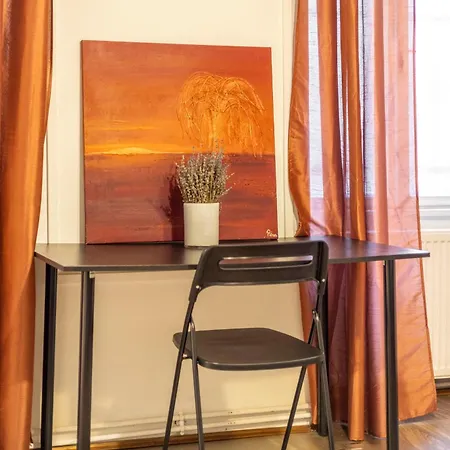 Deluxe Center W' 5 Bedrooms * Budapest