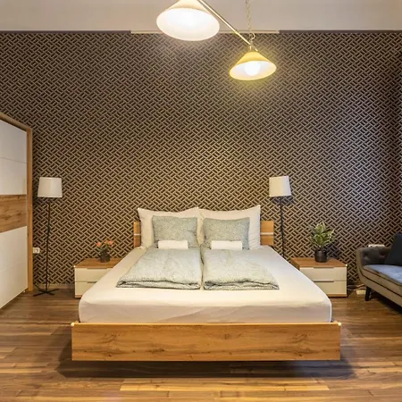 Apartment Deluxe Center W' 5 Bedrooms