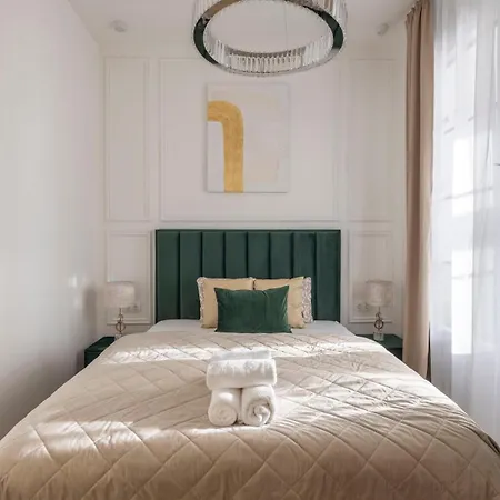 Luxurious Charming E47 Center By Prestige Homes شقة