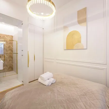 Luxurious Charming E47 Center By Prestige Homes Apartment Budapest