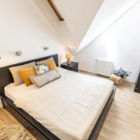 Gozsdu White Raven 504 With Free Underground Parking Apartment *