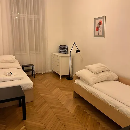 Modern 3br Free Parking Prime Location Apartment Budapest