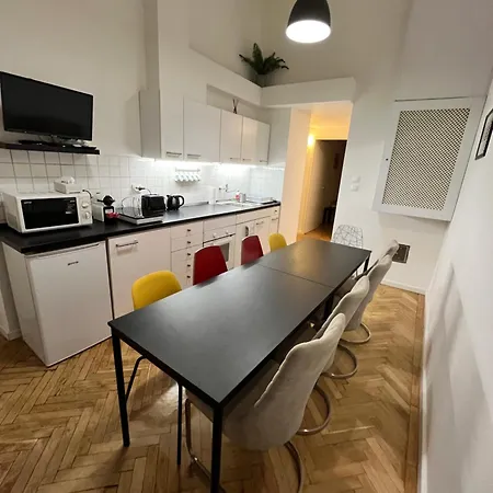 Modern 3br Free Parking Prime Location * Budapest