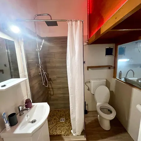 Liberty Bridge Zenta Apartment