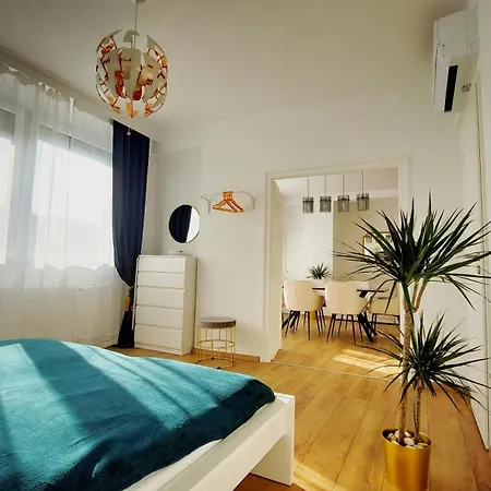 Apartment Station Lux Downtown *