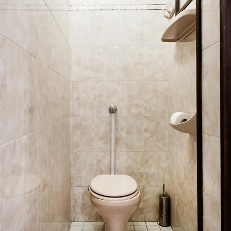 Apartment Keleti Hangulatu A Varnegyedben *