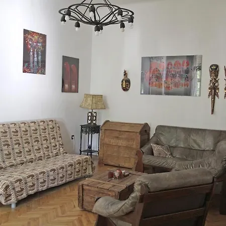 Apartment Keleti Hangulatu A Varnegyedben Budapest