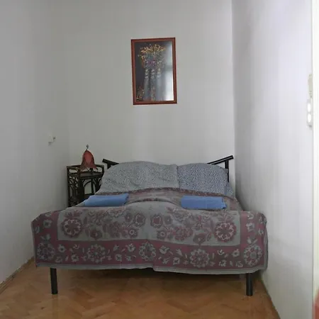 Keleti Hangulatu A Varnegyedben Apartment