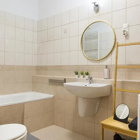 Bao An Center - Free Parking Apartment Budapest