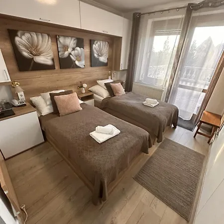 Le Rose 3* Budapeşte