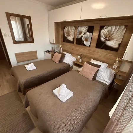 Le Rose Otel 3*