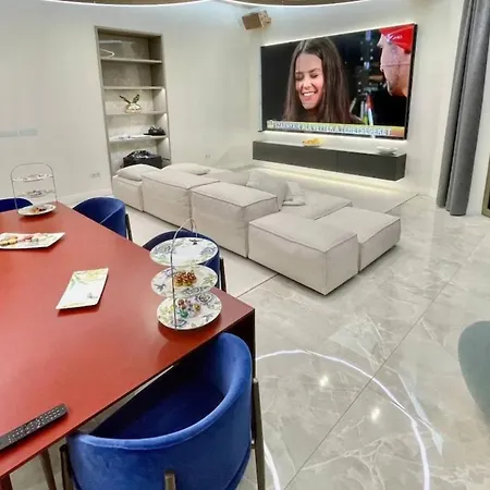 Finesse Design Apartment *