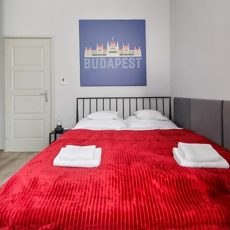 Downtown House Red Apartment *
