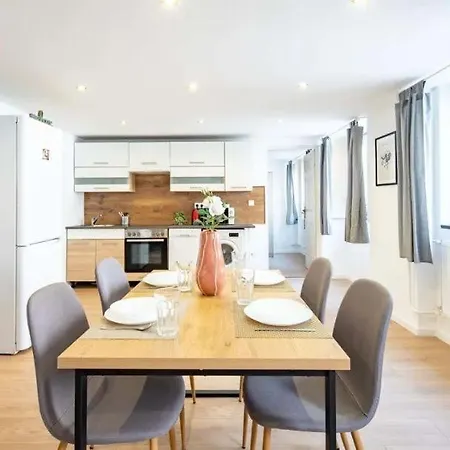 Cityscape Budget Szoevetseg 4 *