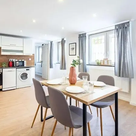 Apartment Cityscape Budget Szoevetseg 4