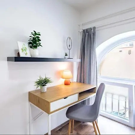 Apartment Cityscape Budget Szoevetseg 4